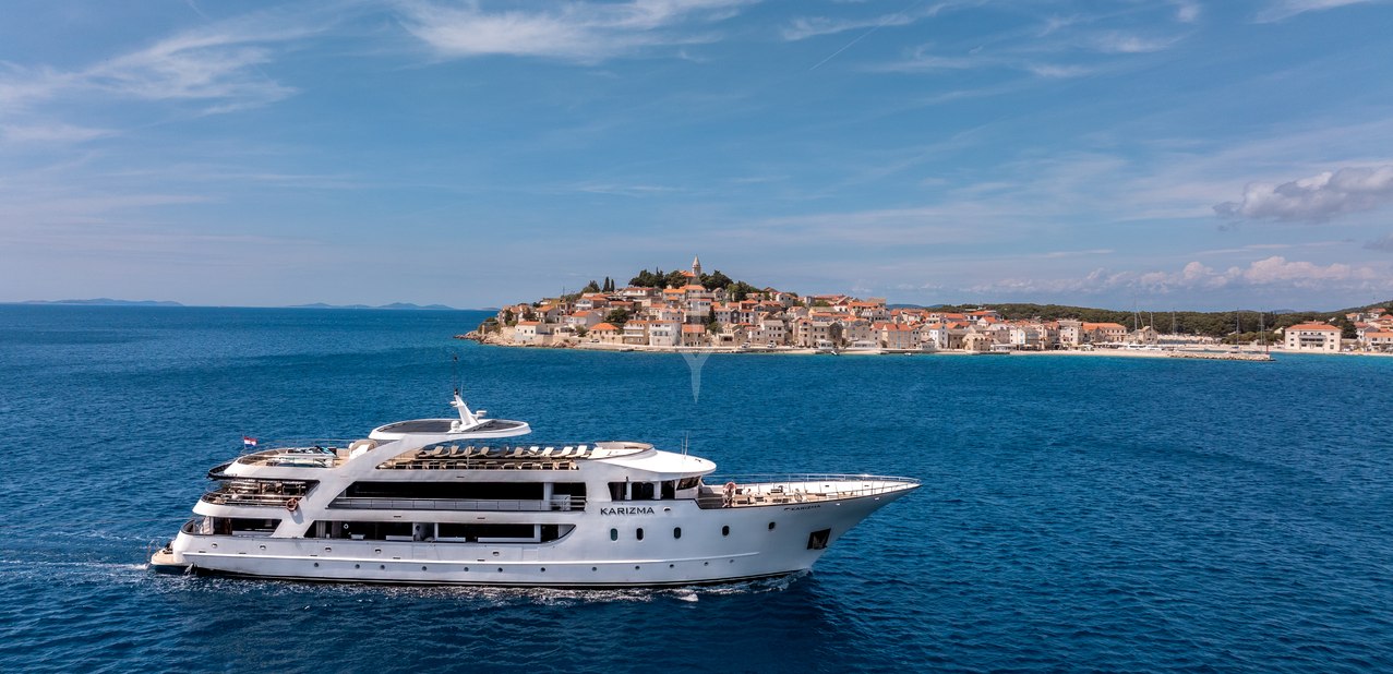 Karizma Charter Yacht