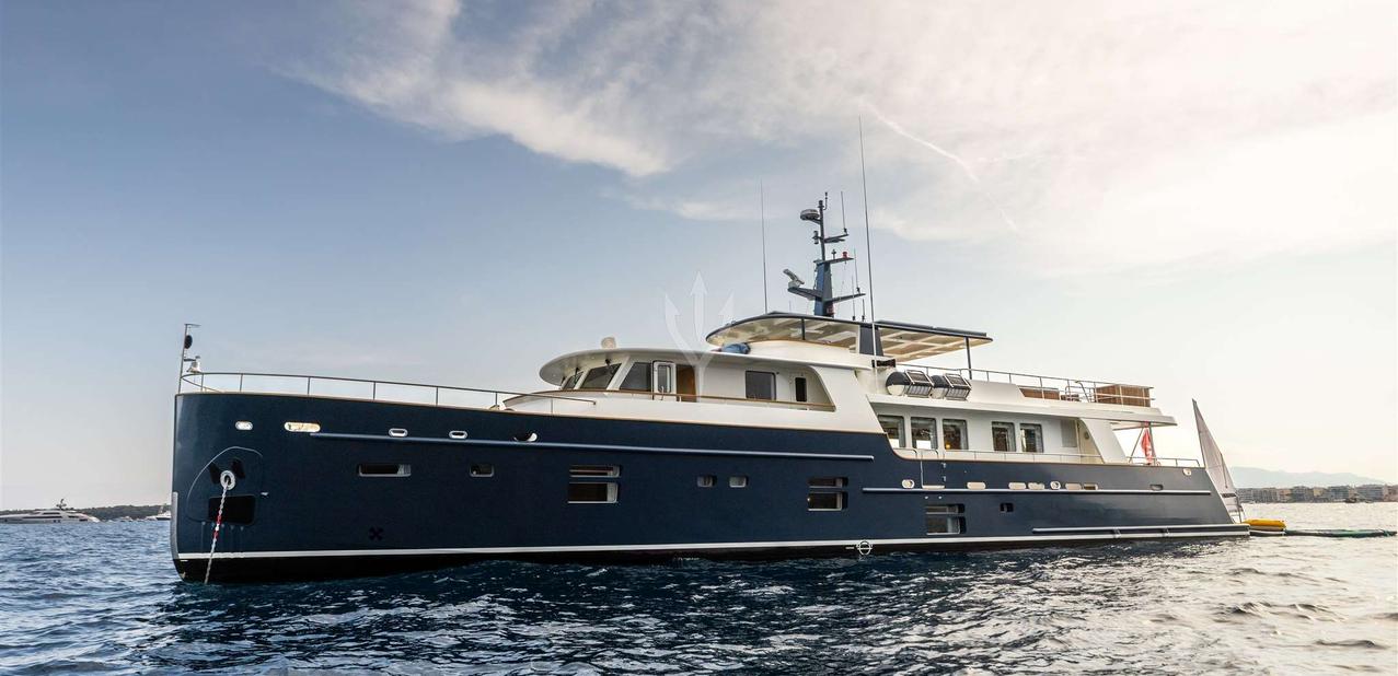 Araok II Charter Yacht