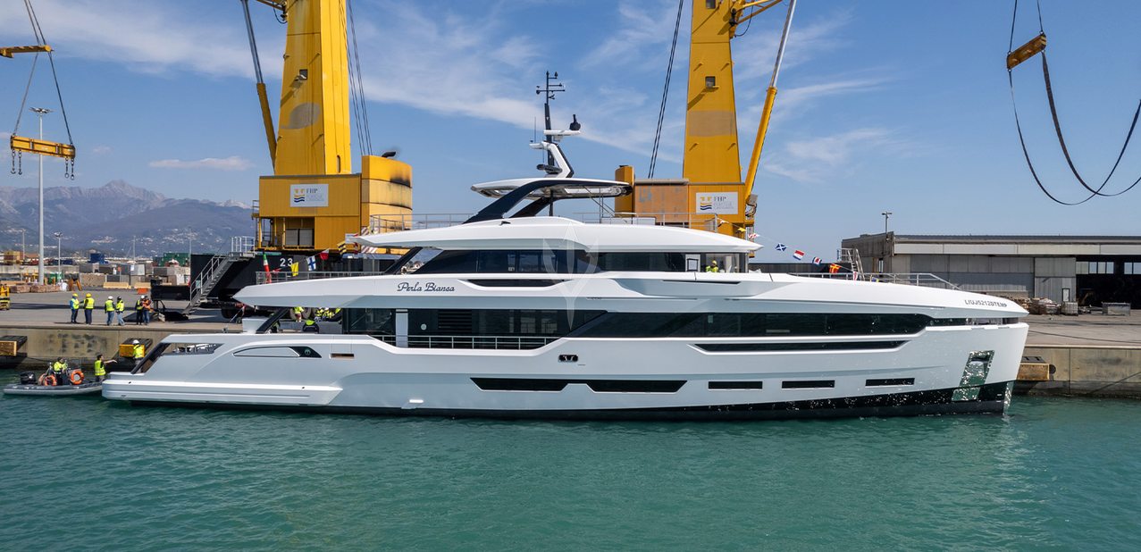 Perla Bianca Charter Yacht