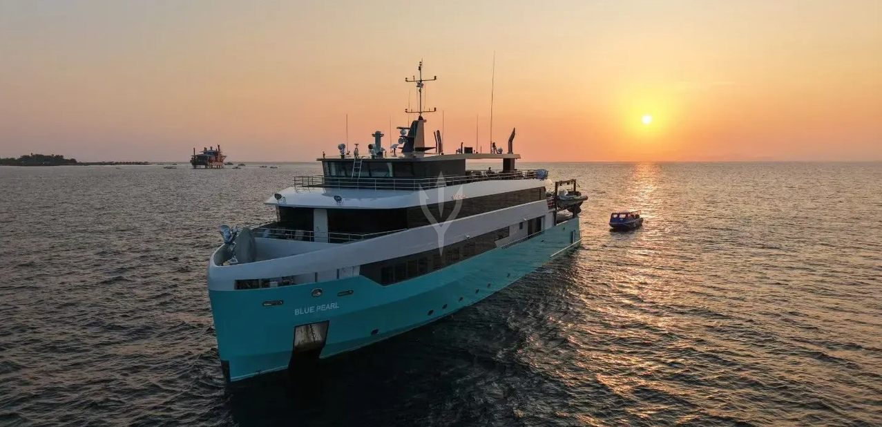 Blue Pearl Charter Yacht