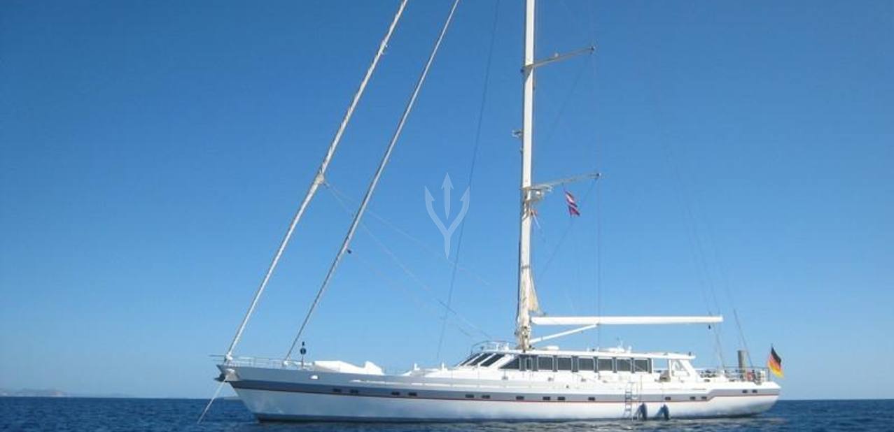 Onyx 2 Charter Yacht