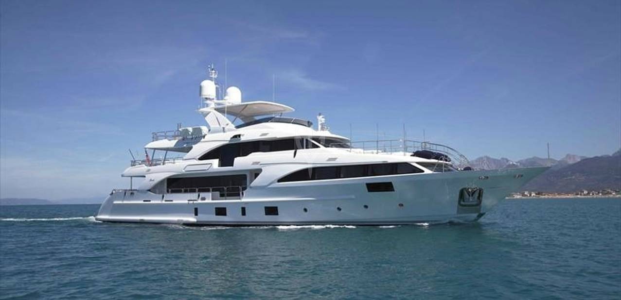 Lady Lillian Charter Yacht