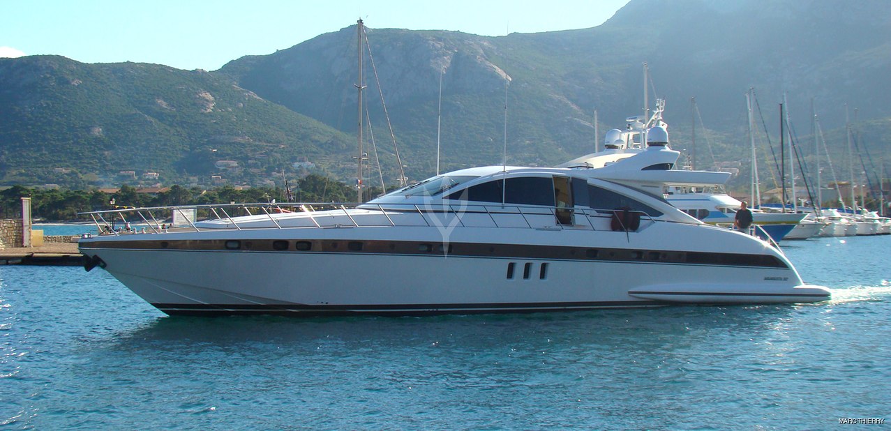 Yaluya Charter Yacht
