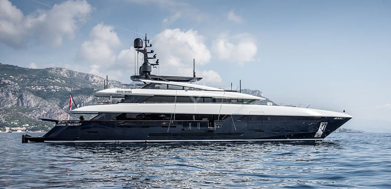 OM Charter Yacht