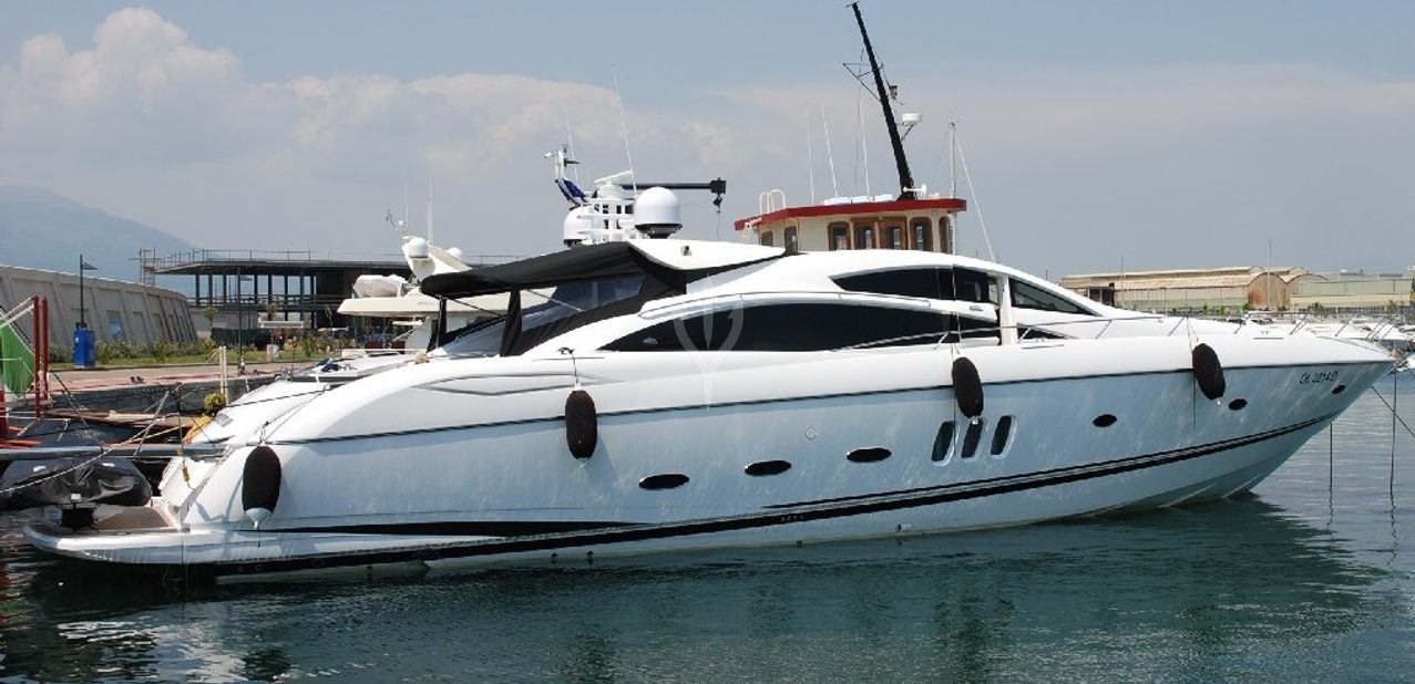Dolce Vita III Charter Yacht