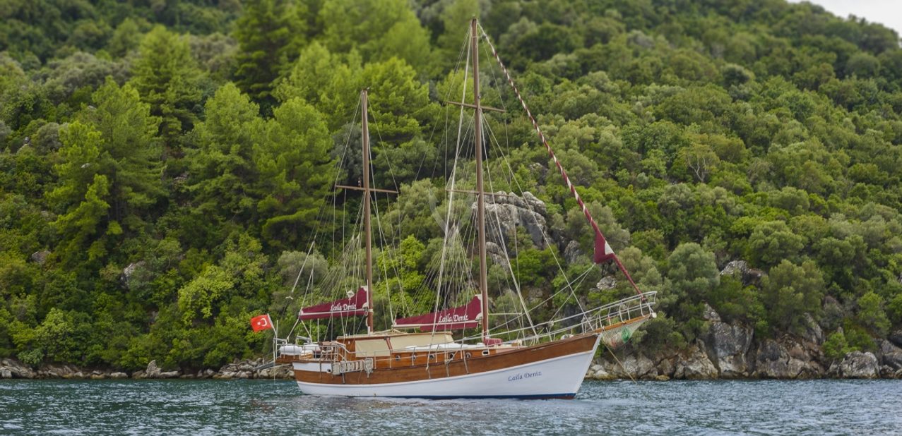 Laila Deniz Charter Yacht