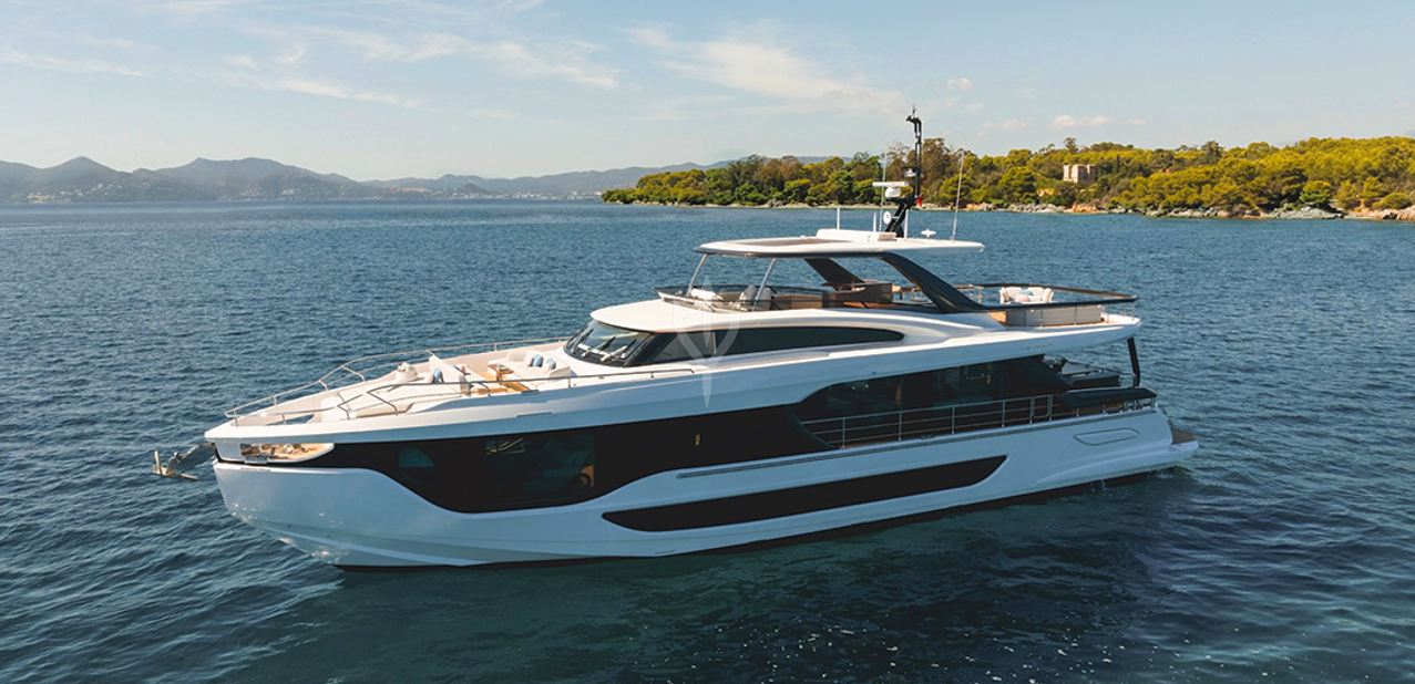 First Horizon Charter Yacht