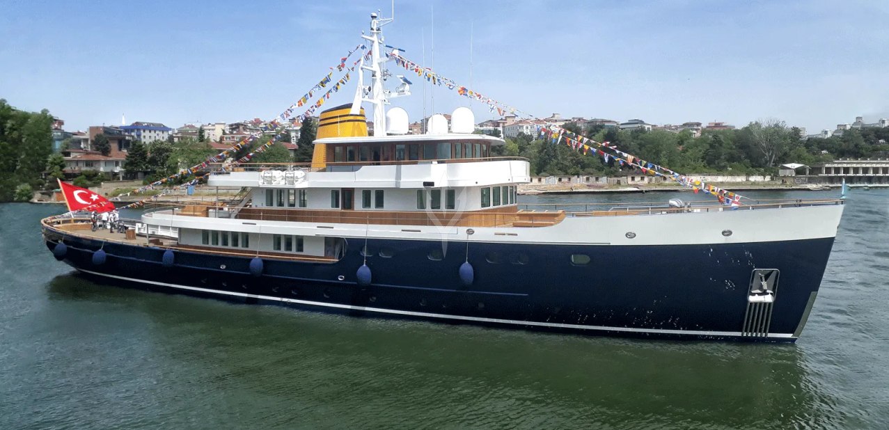 Dastaf Charter Yacht