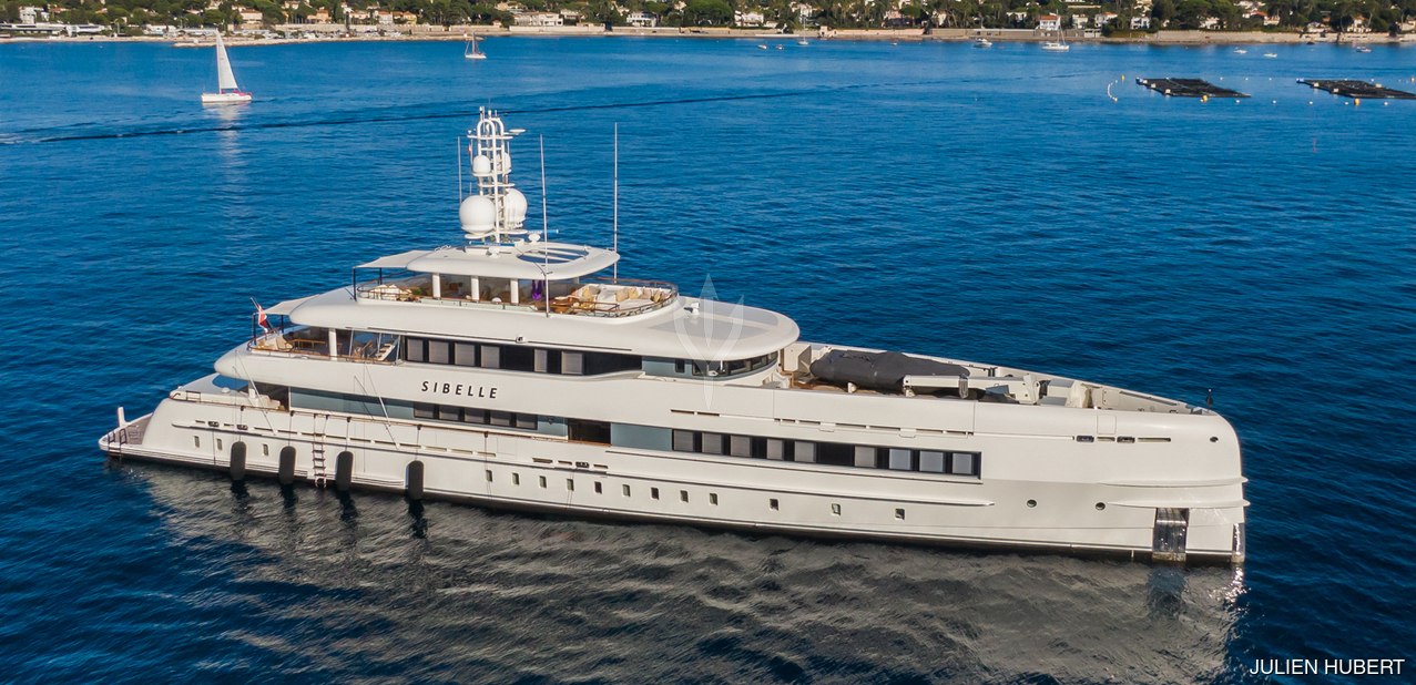 Mouna Charter Yacht