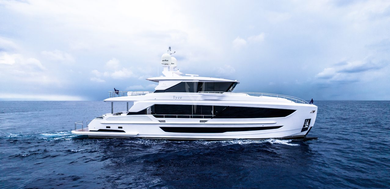 Aveline Charter Yacht