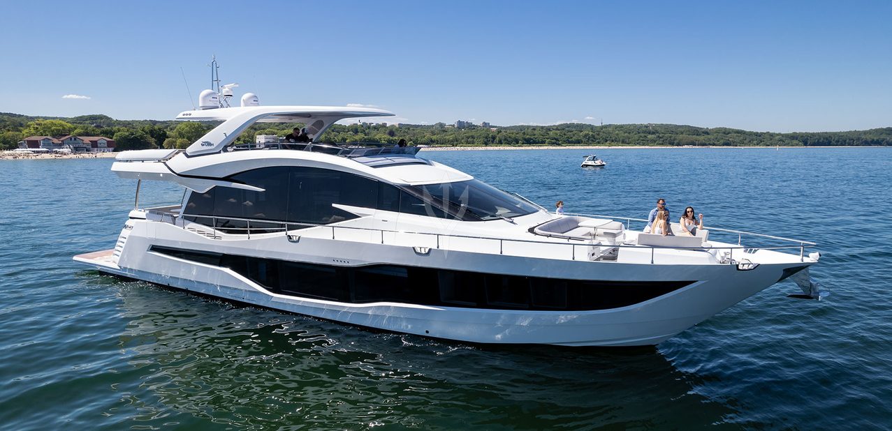 Galeon 800 /06 Charter Yacht