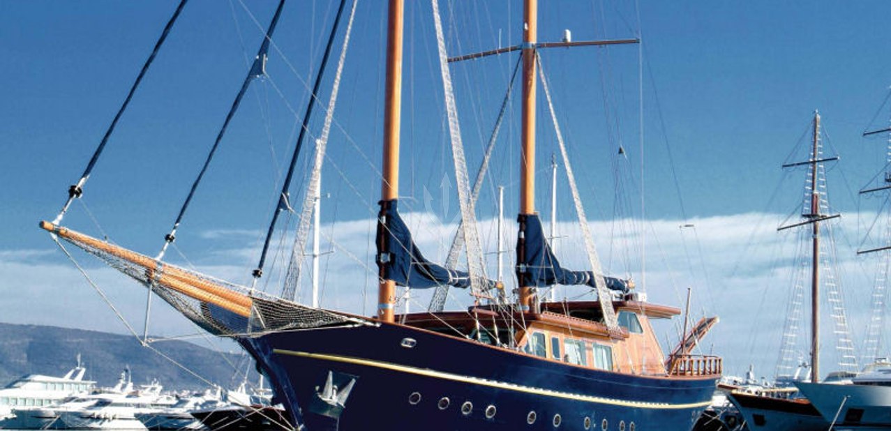 Blue Dream Charter Yacht