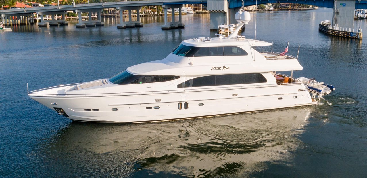 Rays Charter Yacht