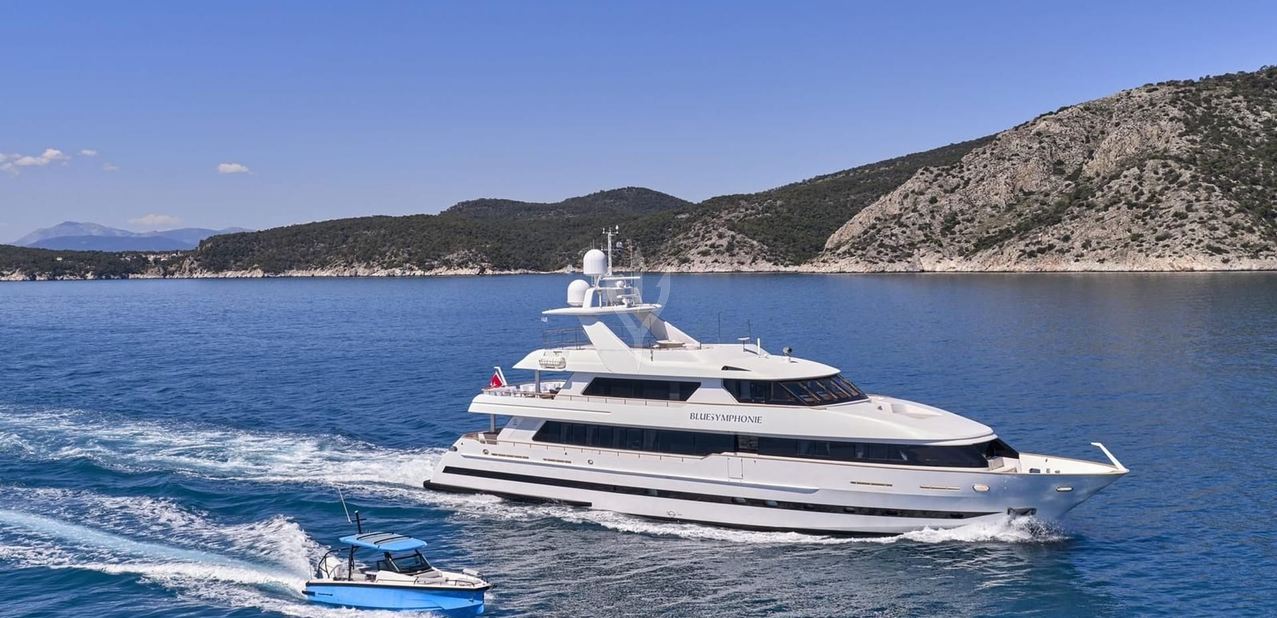 Blue Symphonie Charter Yacht