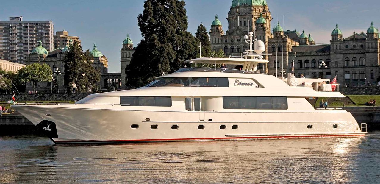 Delphina Charter Yacht