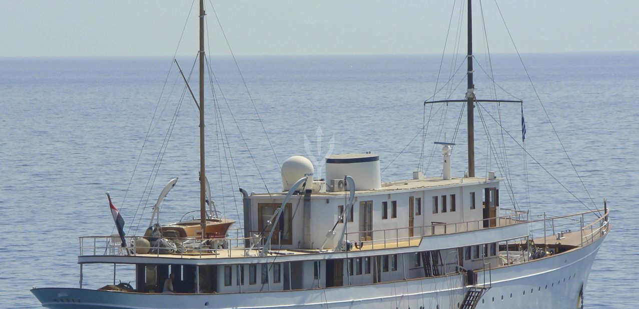 Madiz Charter Yacht