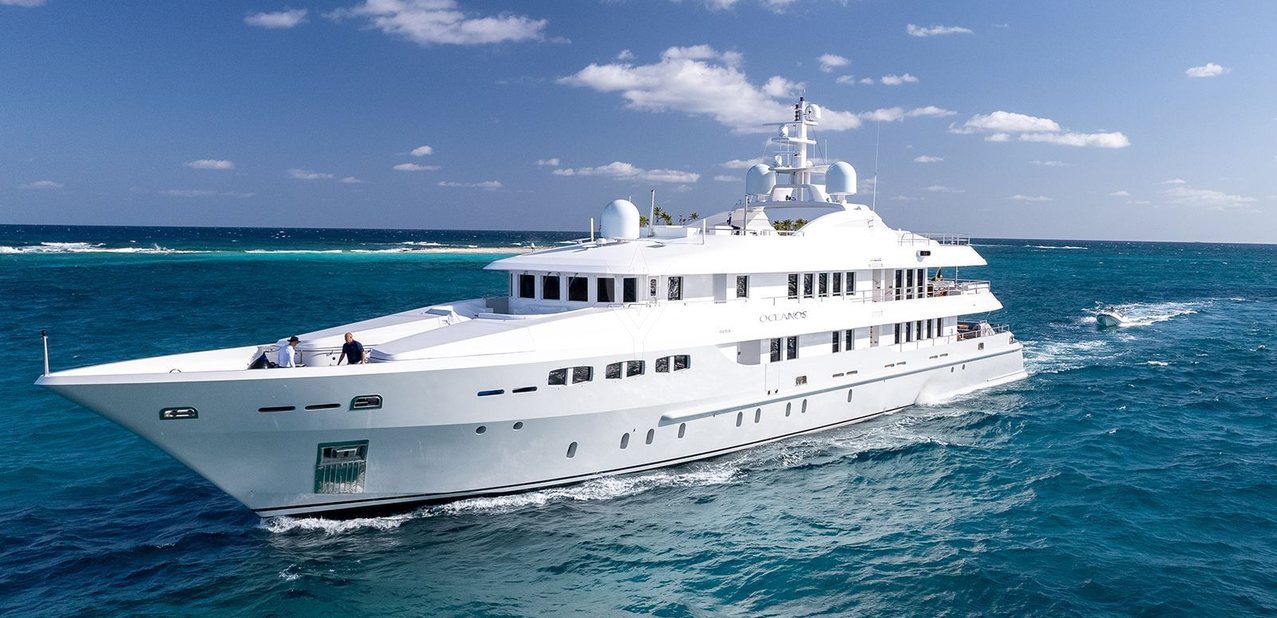 OCeanos Charter Yacht