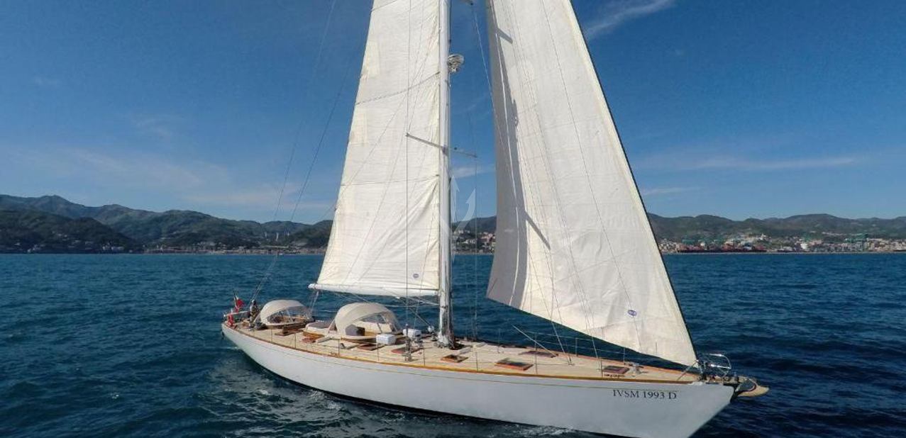 Quarta Santa Maria Charter Yacht
