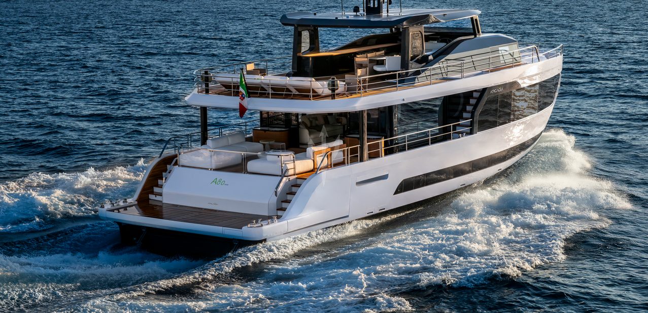 Arcadia A80new  /01 Charter Yacht