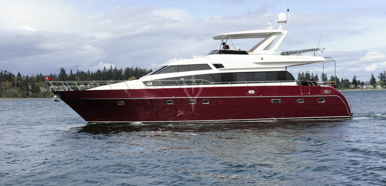 Private Reserve Charter Yacht