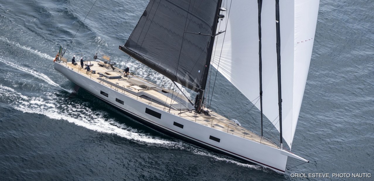 Kalantis Charter Yacht