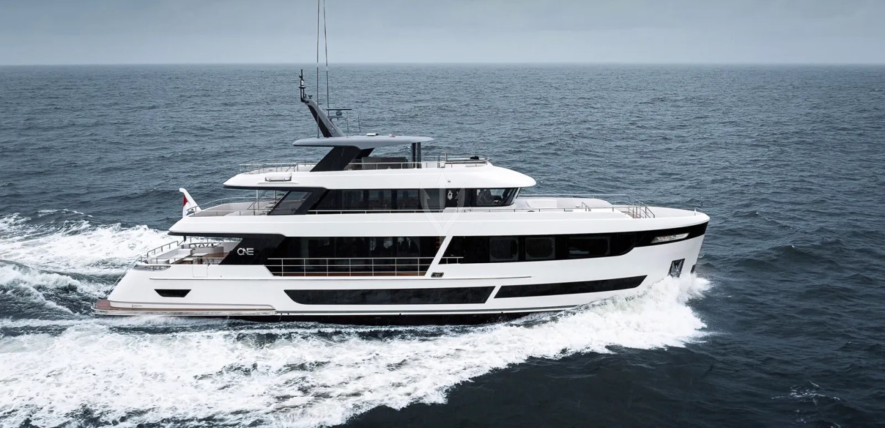 Maravi Charter Yacht