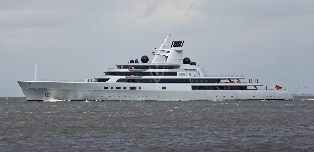 Dragonfly Charter Yacht