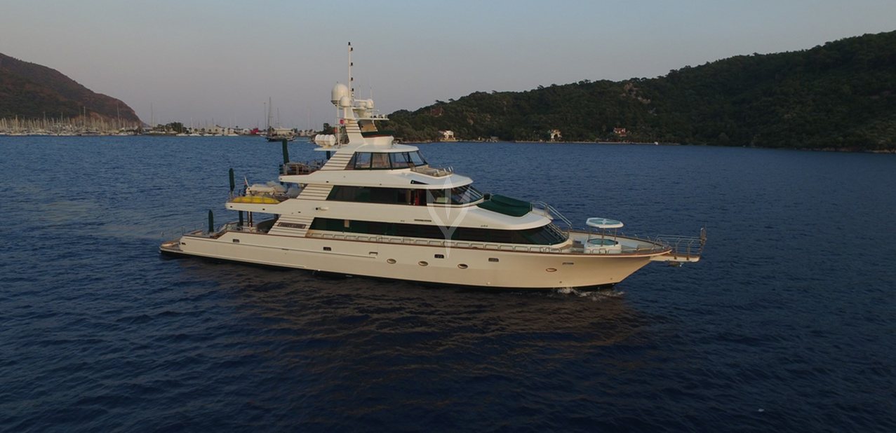 Forty Love Charter Yacht