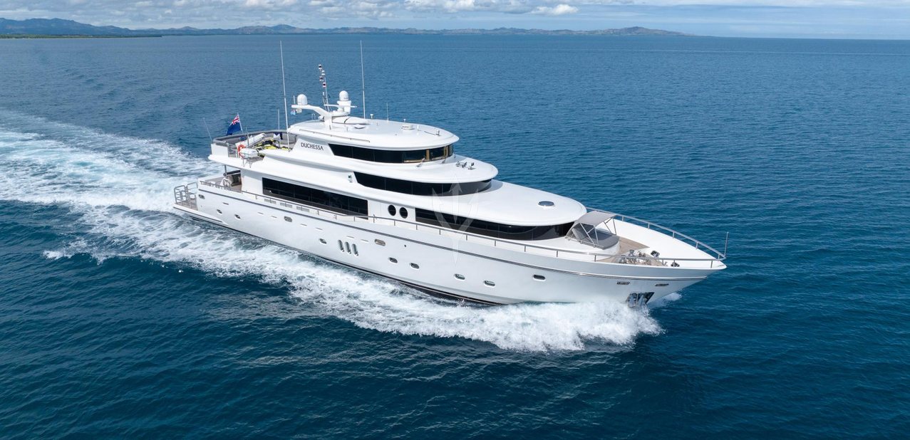 Duchessa Charter Yacht