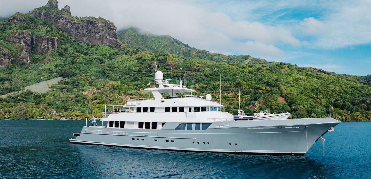 Limited Risks Charter Yacht