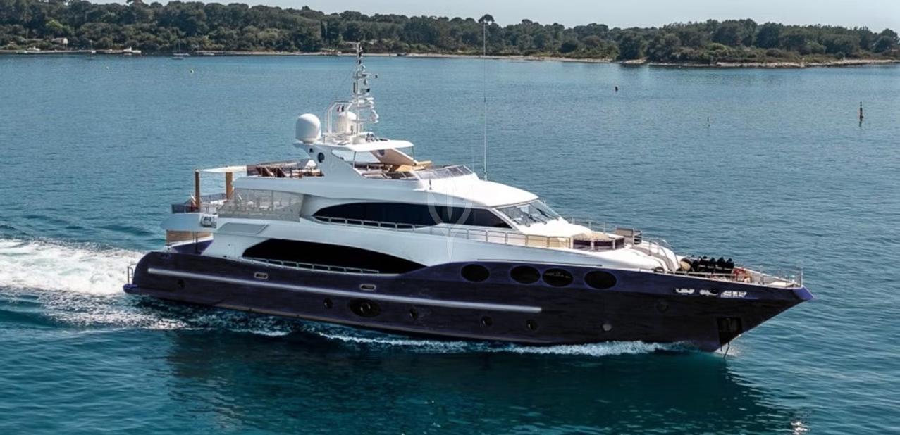 Grand Cru Charter Yacht