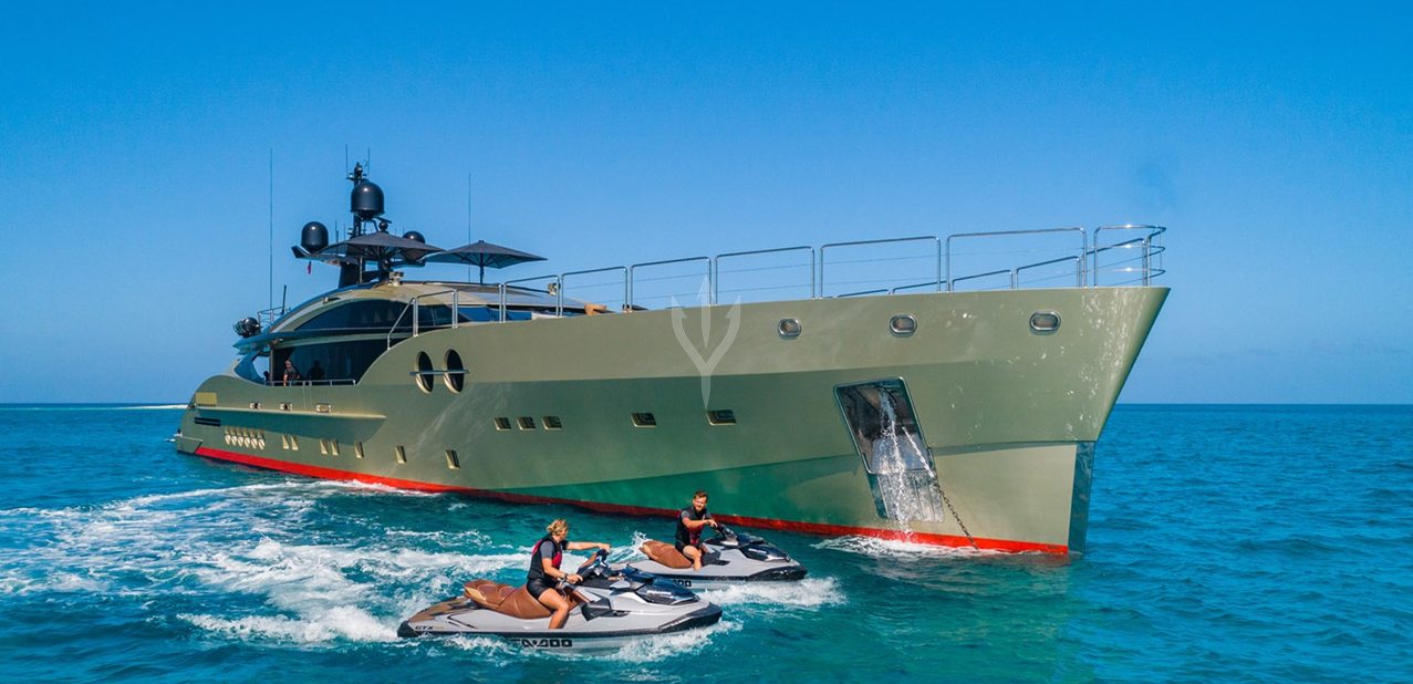 DB9 Charter Yacht