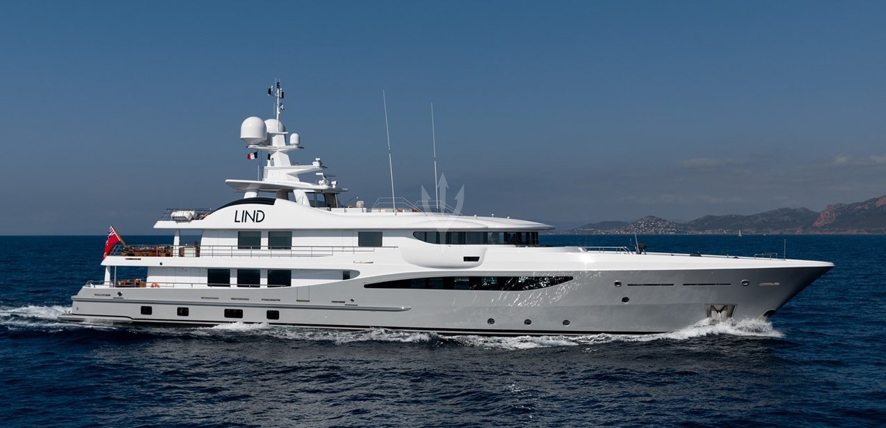 Lind Charter Yacht
