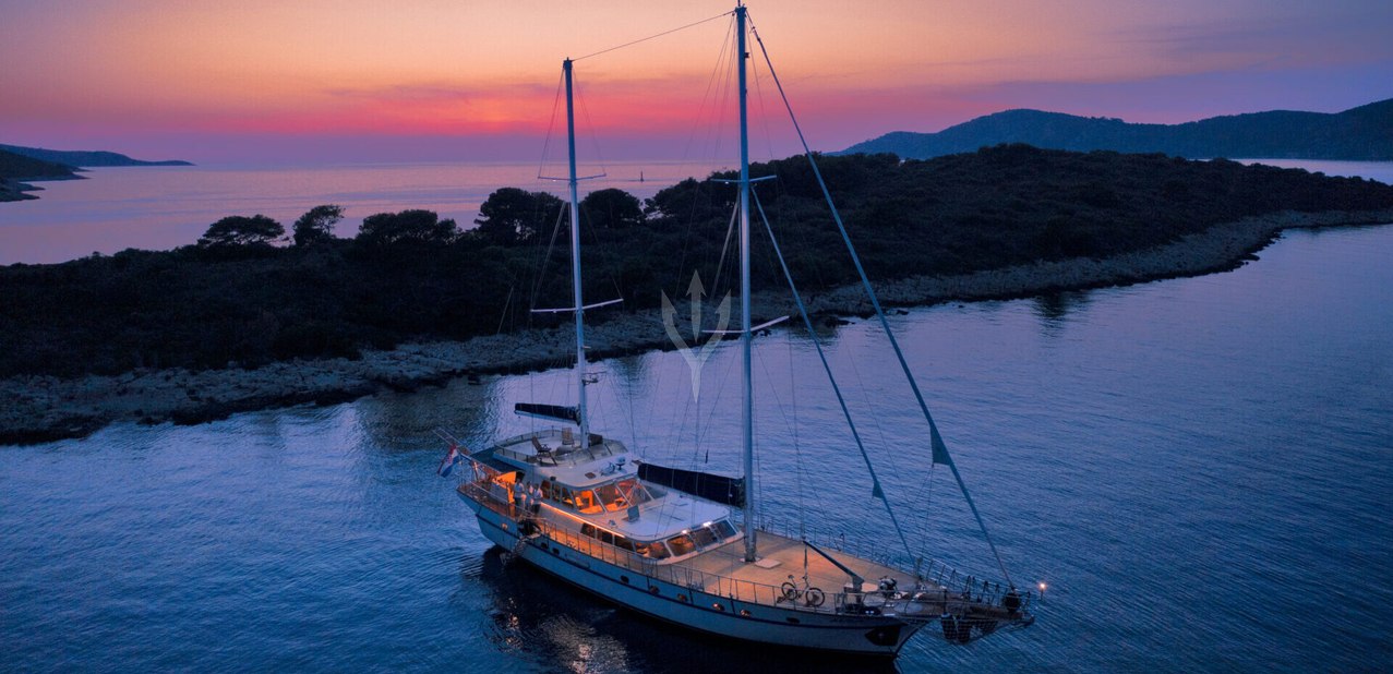 Alba Charter Yacht