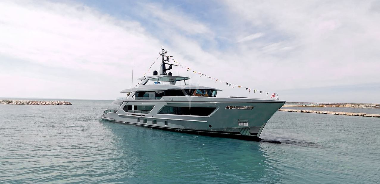 RJ Charter Yacht