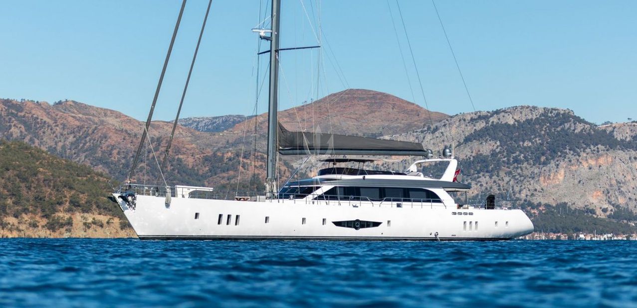 Son Of Wind Charter Yacht