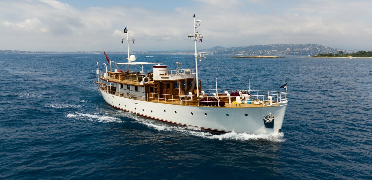 Lady Hertha Charter Yacht