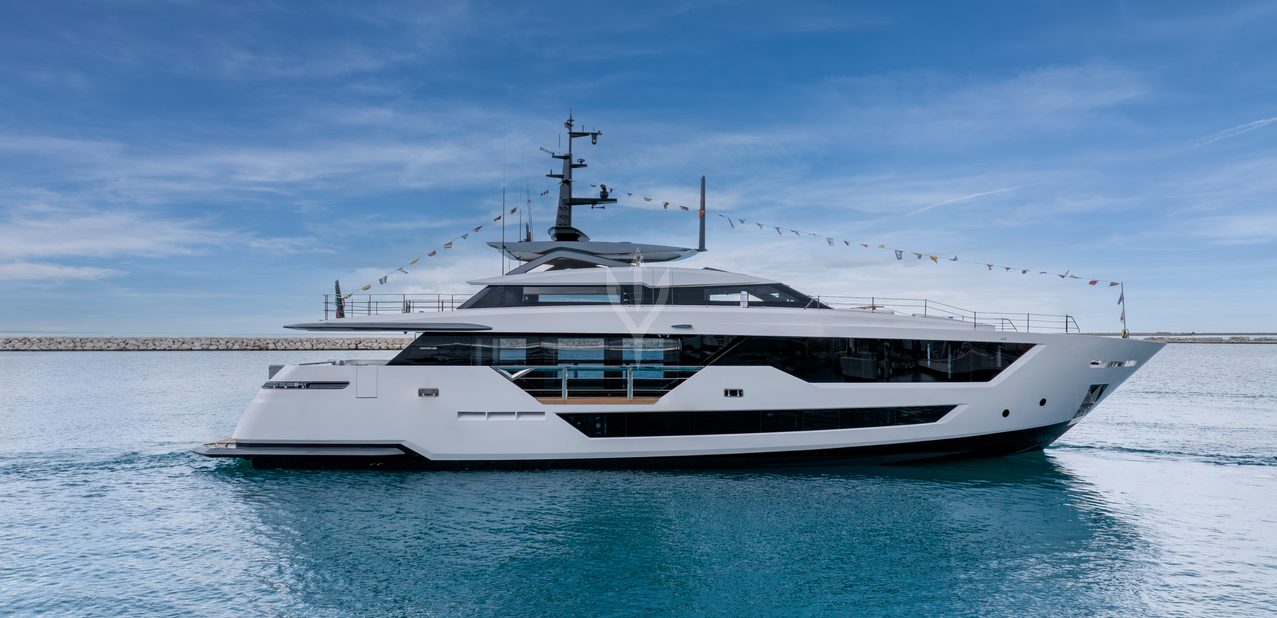 Alex Charter Yacht