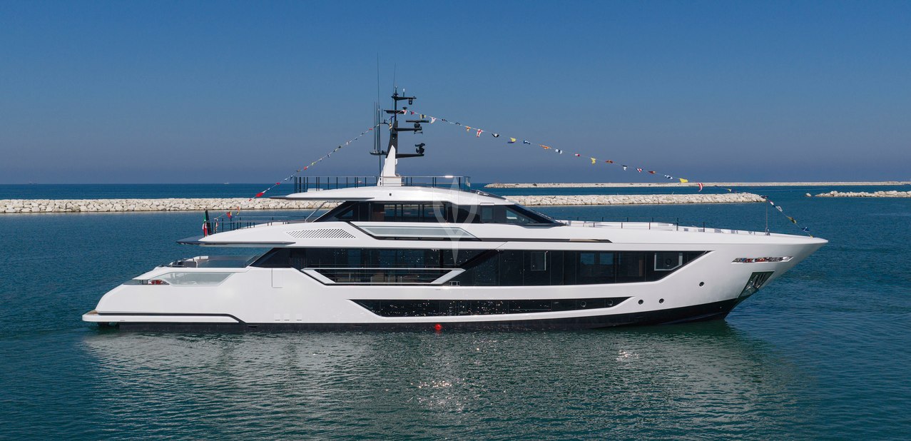 Saetta 128/ 01 Charter Yacht
