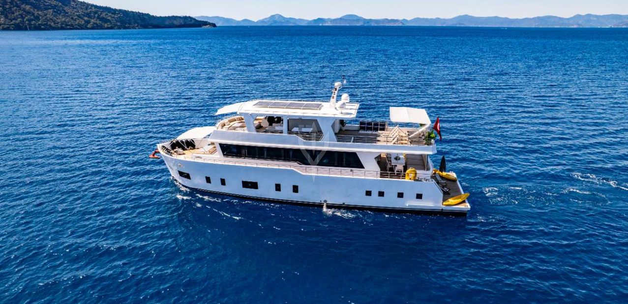 Lila Charter Yacht