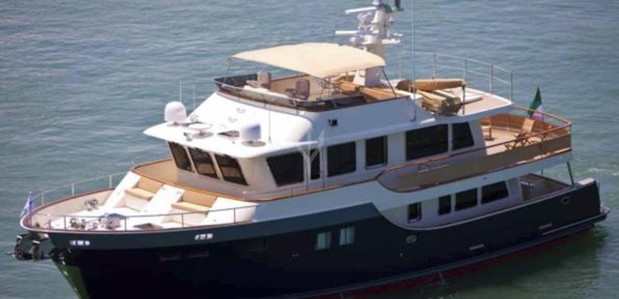 Sapucai Charter Yacht