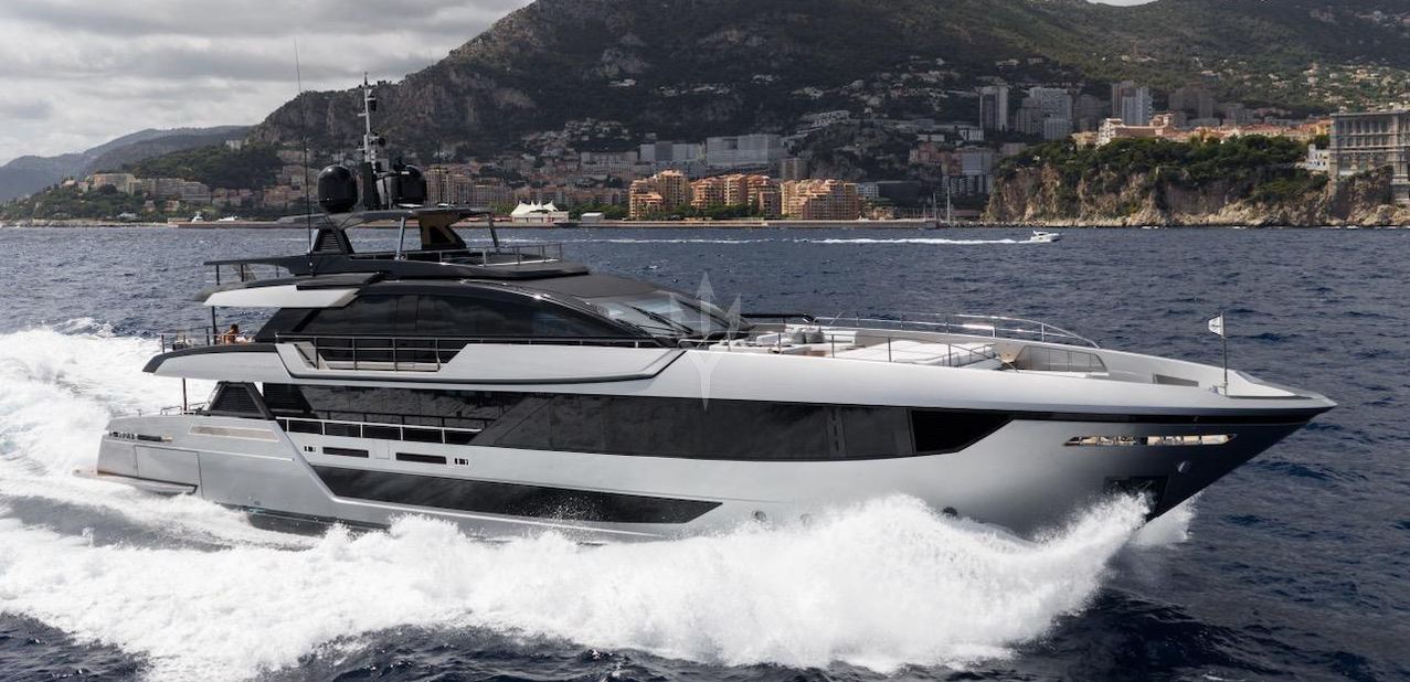 Tasty Waves Charter Yacht