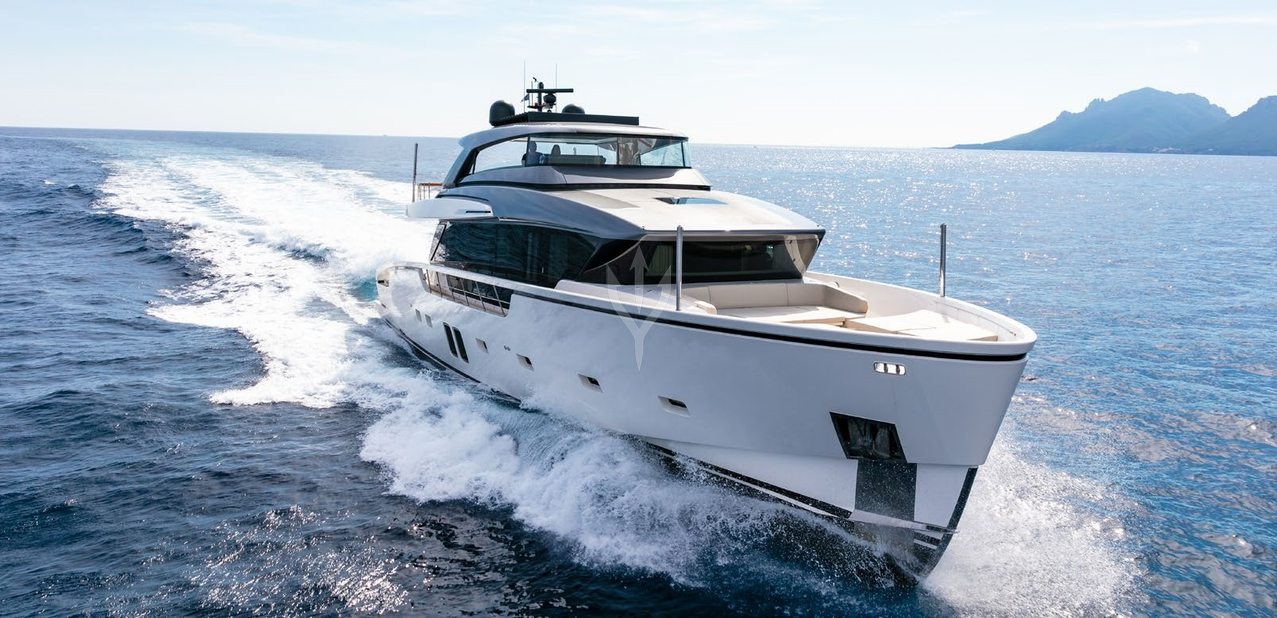 Belle De Nuit Charter Yacht