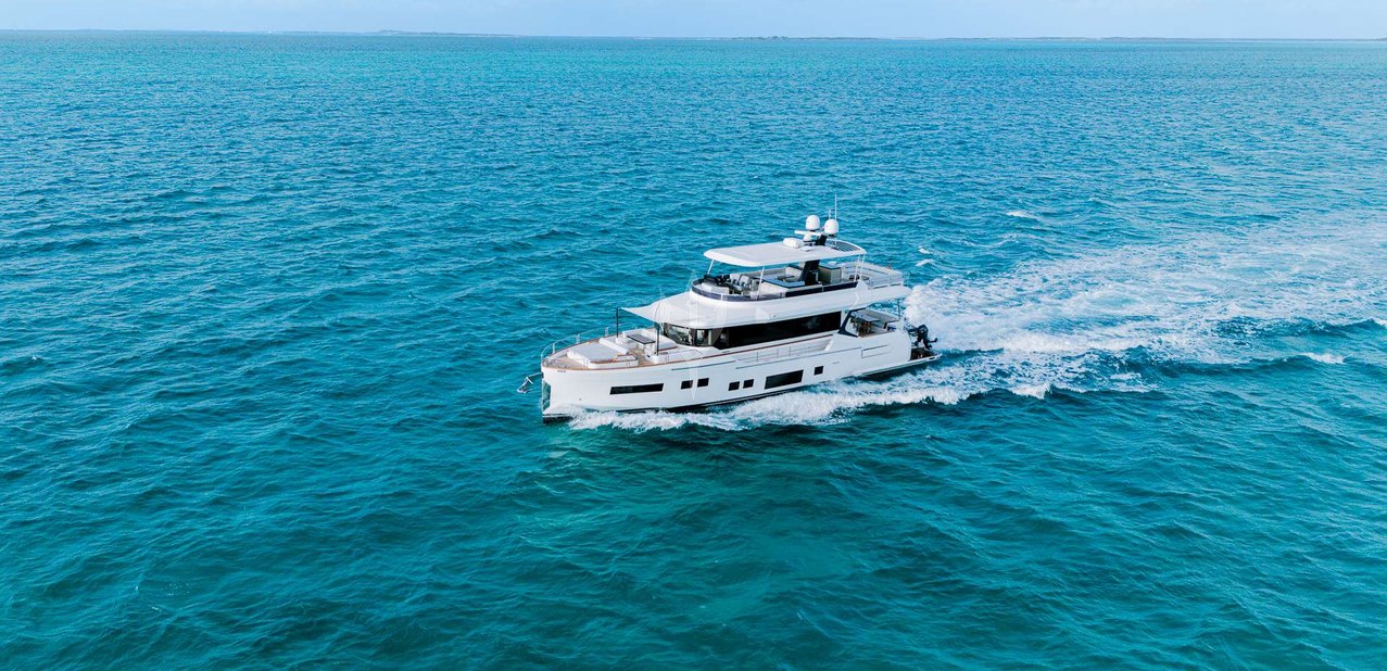 Norman's T4 Charter Yacht