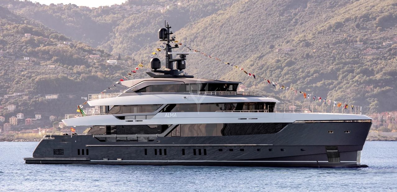 Alma Charter Yacht