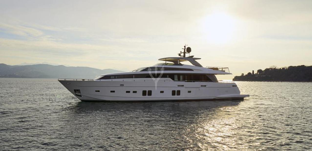Enso 4 Charter Yacht