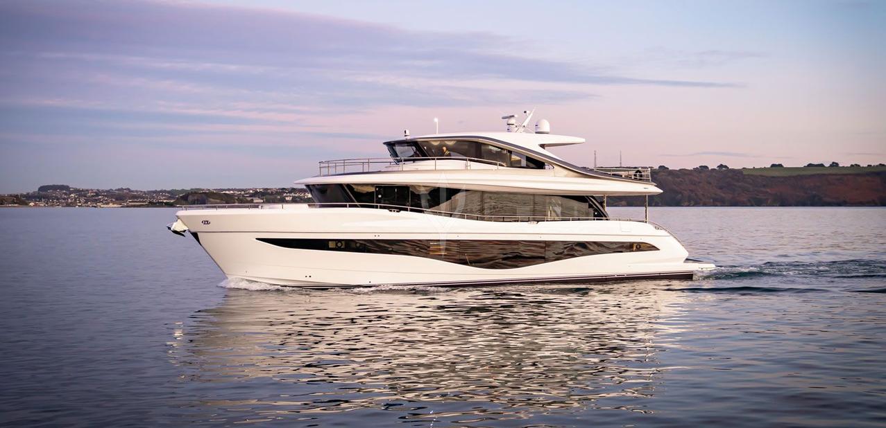 Cosa Bella Charter Yacht