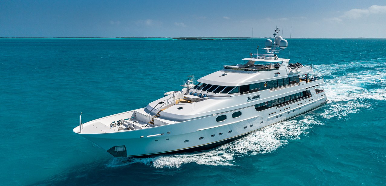 Amore Charter Yacht