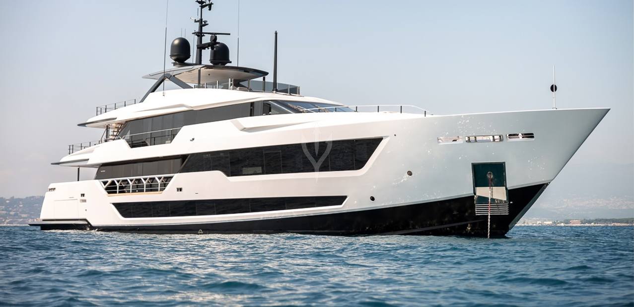 Lady Dia Charter Yacht