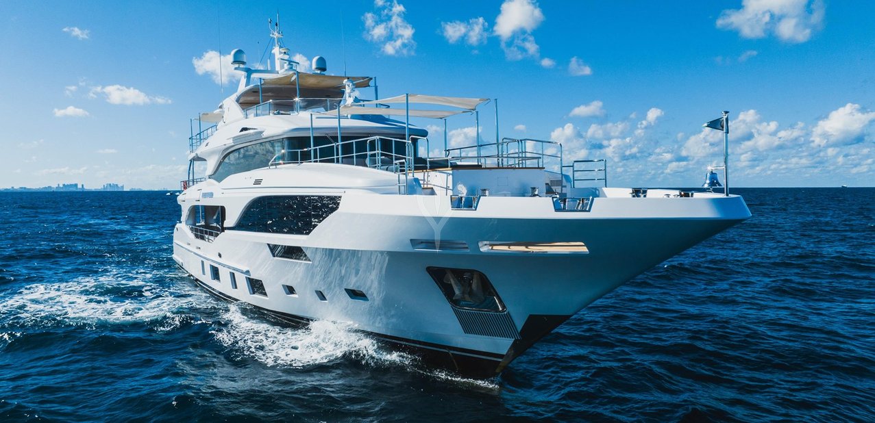 Bella Vita Charter Yacht